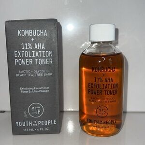 Youth to the people 11% AHA Exfoliation Power Tóner